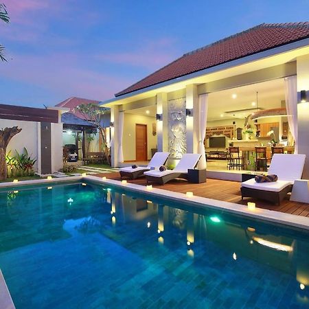 Kae Villa Anggrek スミニャック エクステリア 写真